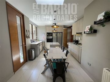 Casa en Venta en Chicureo/ Piedra Roja