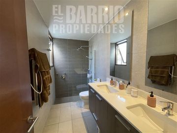 Casa en Venta en Chicureo/ Piedra Roja