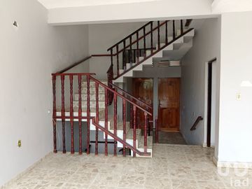Casa en venta en Colonia Centro Carmen Serdán de San Andrés Tuxtla, Ver.