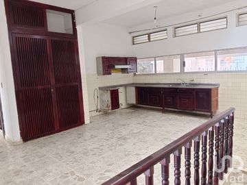 Casa en venta en Colonia Centro Carmen Serdán de San Andrés Tuxtla, Ver.