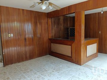 Casa en venta en Colonia Centro Carmen Serdán de San Andrés Tuxtla, Ver.