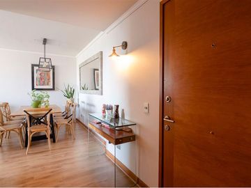 Moderno Departamento del 2014 en Las Condes