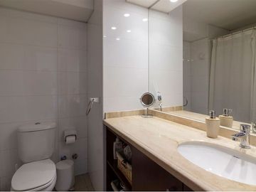 Moderno Departamento del 2014 en Las Condes