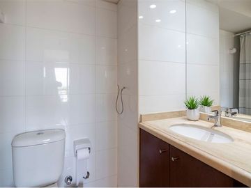 Moderno Departamento del 2014 en Las Condes