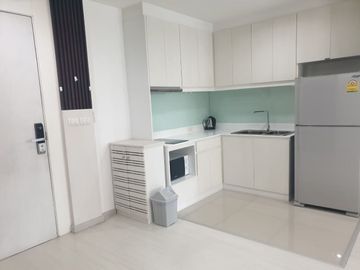 Spacious Condo near Nimman