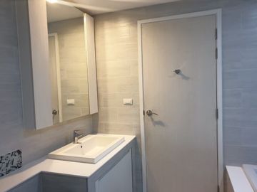 Spacious Condo near Nimman
