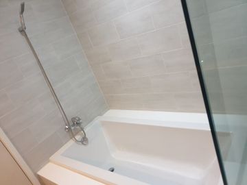 Spacious Condo near Nimman