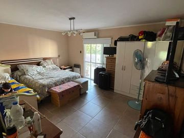 CASA EN VENTA BARRIO TORTUGUITAS