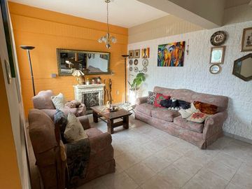 CASA EN VENTA BARRIO TORTUGUITAS