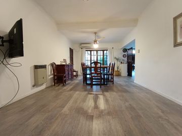 HERMOSA CASA - ZONA SANTA TERESITA -