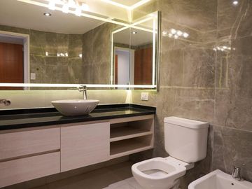 DEPARTAMENTO DE TRES DORMITORIOS VENTA CONFORT CENTRO