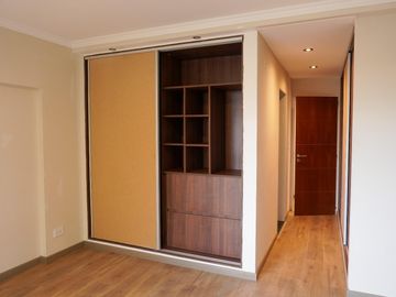 DEPARTAMENTO DE TRES DORMITORIOS VENTA CONFORT CENTRO
