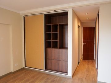 DEPARTAMENTO DE TRES DORMITORIOS VENTA CONFORT CENTRO