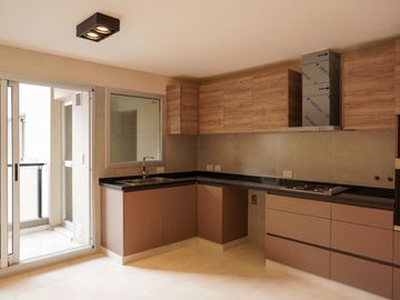 DEPARTAMENTO DE TRES DORMITORIOS VENTA CONFORT CENTRO