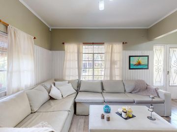 Casa en Venta con Pileta en Gonnet