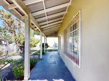 Casa en Venta con Pileta en Gonnet