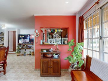 Casa en Venta con Pileta en Gonnet