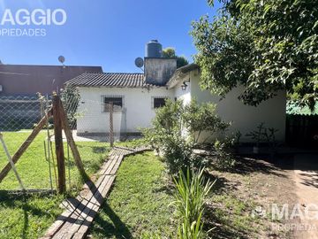 CASA EN VENTA BARRIO PARQUE GAONA
