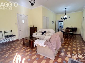 CASA EN VENTA BARRIO PARQUE GAONA