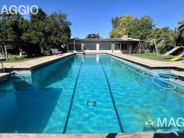 CASA EN VENTA BARRIO PARQUE GAONA