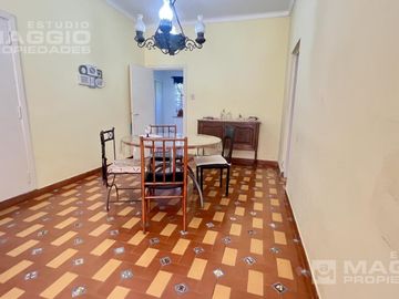 CASA EN VENTA BARRIO PARQUE GAONA