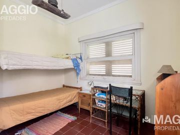 CASA EN VENTA BARRIO PARQUE GAONA