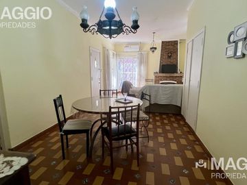 CASA EN VENTA BARRIO PARQUE GAONA