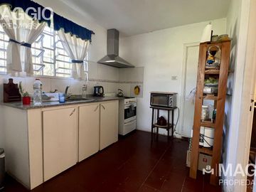 CASA EN VENTA BARRIO PARQUE GAONA