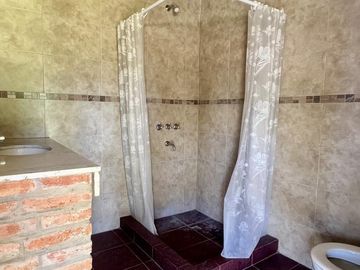 CASA EN VENTA BARRIO PARQUE GAONA