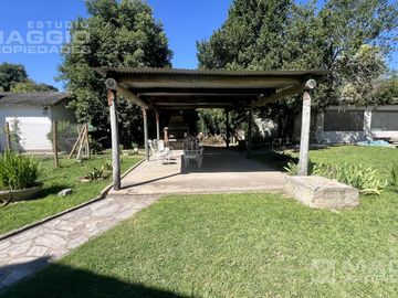 CASA EN VENTA BARRIO PARQUE GAONA