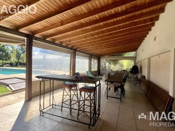 CASA EN VENTA BARRIO PARQUE GAONA