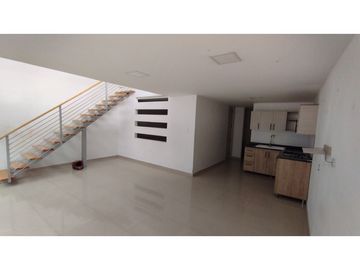 VENTA CASA CON RENTA EN VILLA JUANITA VILLAMARA | CASA EN VENTA