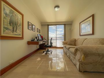 APARTAMENTO EN ARRIENDO EN EL POBLADO MEDELLN
