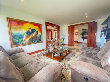 APARTAMENTO EN ARRIENDO EN EL POBLADO MEDELLN