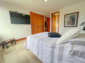 APARTAMENTO EN ARRIENDO EN EL POBLADO MEDELLN