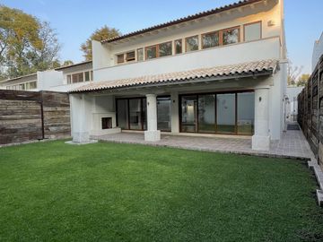 En Venta Casa  Condominio Horizontal Coyoacan con Elevador