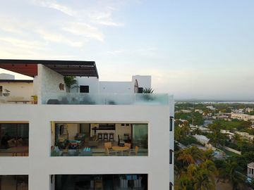 Penthouse con 4 Recámaras Frente al Mar en Chicxulub Puerto