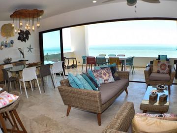 Penthouse con 4 Recámaras Frente al Mar en Chicxulub Puerto
