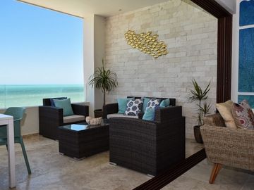 Penthouse con 4 Recámaras Frente al Mar en Chicxulub Puerto