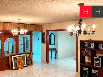 Casa en venta Contry La Silla 8vo Sector, Guadalupe N.L.