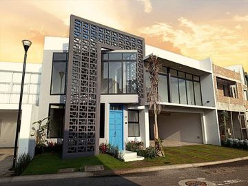 CASA de 3 RECAMARAS en VENTA en LA RIVIERA VERACRUZANA