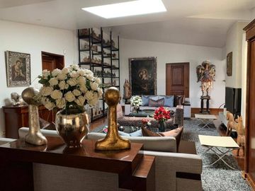 Casa en venta de 5 dormitorios c/ cochera en La Molina, Lima, Perú