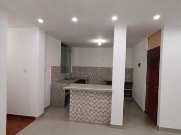 Departamento en venta de 4 dormitorios en Trujillo, Perú