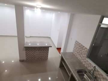 Departamento en venta de 4 dormitorios en Trujillo, Perú