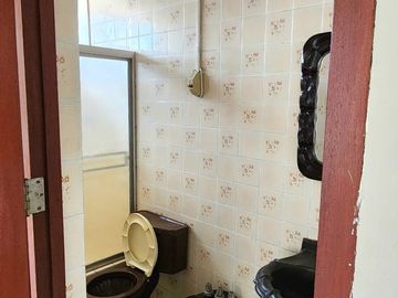 Casa en venta de 6 dormitorios c/ cochera en Trujillo, Perú