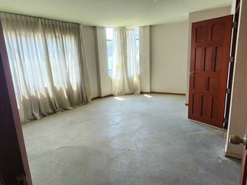 Casa en venta de 6 dormitorios c/ cochera en Trujillo, Perú