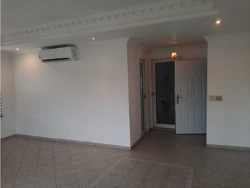 VENTA CASA EN BETANIA CLUB X 400 MT2 ¡PRECIO NEGOCIABLE! YM