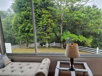 VENDO CASA EN ALTOS DEL MARIA