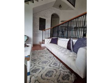 VENDO CASA EN ALTOS DEL MARIA