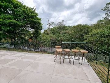 VENDO CASA EN ALTOS DEL MARIA